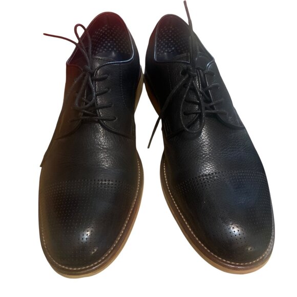 Steve Madden Mens Black Leather Oxfords With Perforated Toe Detail Sz 9.5 - Picture 3 of 9
